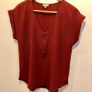 Lily White’s Rust color top w/ zipper V-neck SZ M